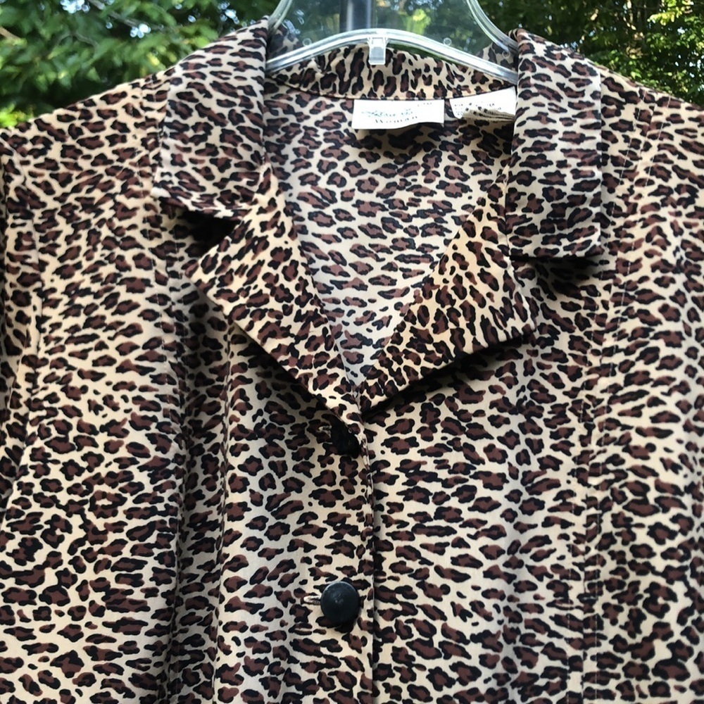 VINTAGE KATHIE LEE 18 W Animal Print Button Down Pit to Pit 23 1/4" PREWORN - Picture 3 of 16